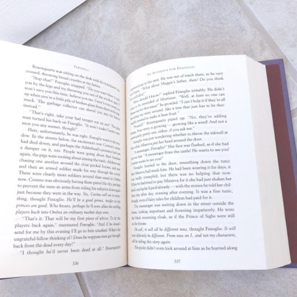 Book INKHEART and INKSPELL by Cornella Funke - Picture 7 of 12